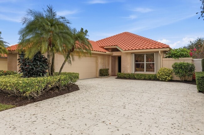 Building Photo - 2735 SW Mariposa Cir