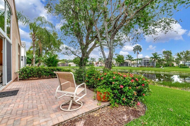 Building Photo - 7566 Pebble Shores Terrace