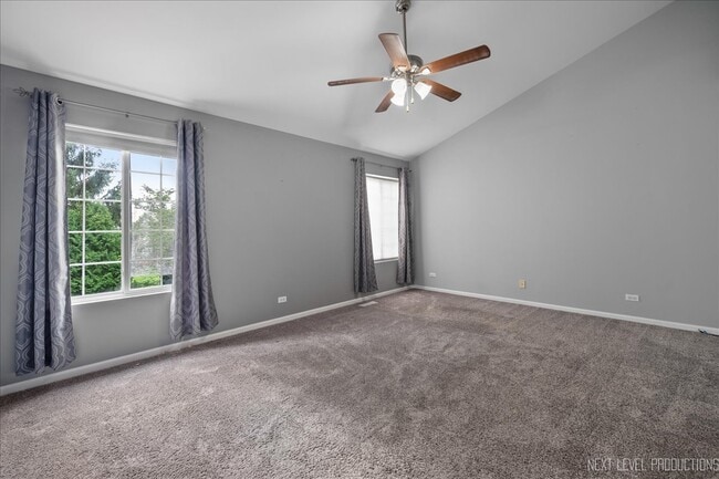 Building Photo - 360 Thomas Dr