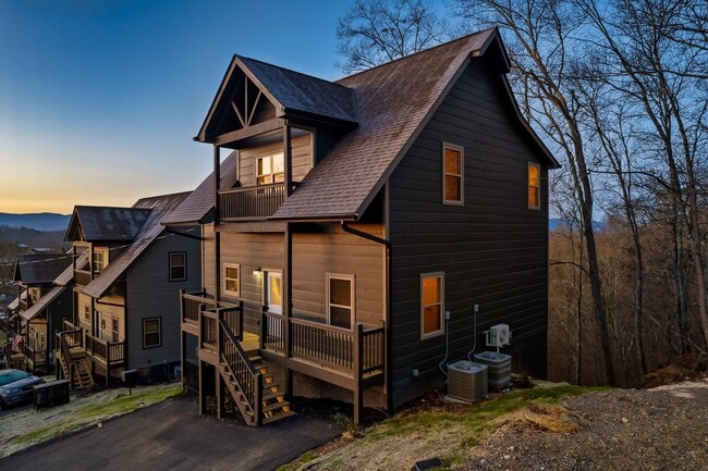 Building Photo - 2127 Eagle Feather Dr