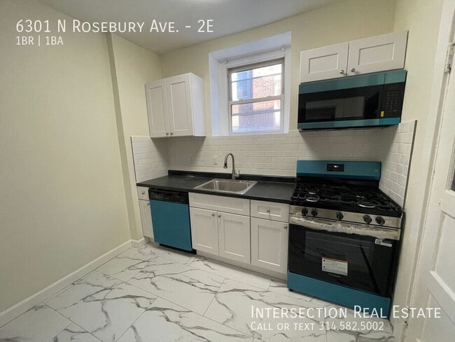 Building Photo - 6301 N Rosebury Ave