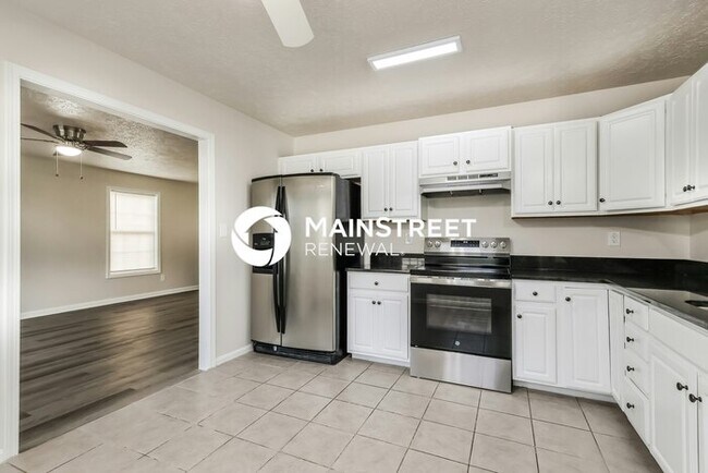 Building Photo - 4 Bedroom Pet-Friendly Home in FAIRDALE, KY with Main Street Renewal