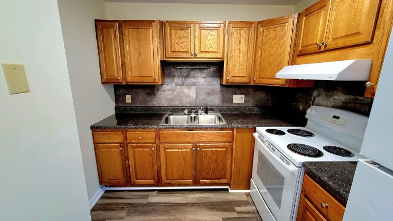 Building Photo - 1400 Meridian Ave