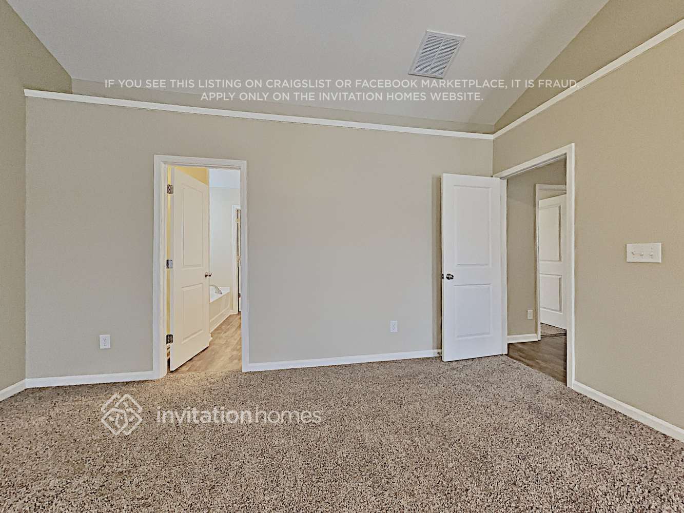 Building Photo - 6005 Centerview Dr
