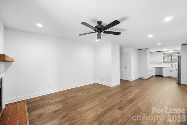 Building Photo - 2900 Heathstead Place