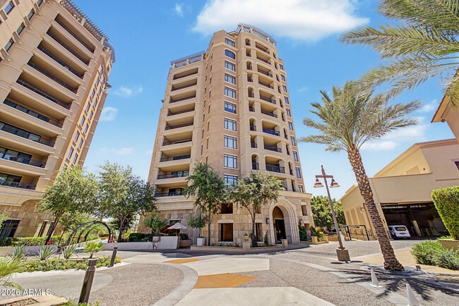 Building Photo - 7175 E Camelback Rd