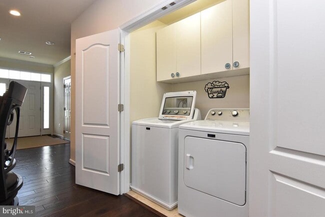 Building Photo - 20560 Charlotte Blvd