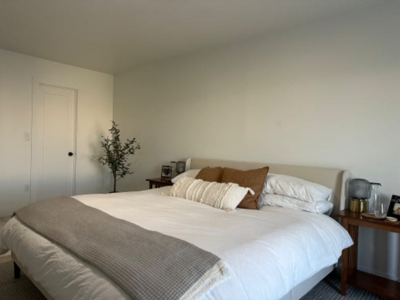 Building Photo - 5838 SW 74th Terrace