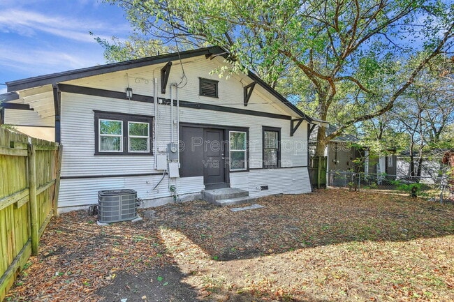 Building Photo - 1115 S Rusk Ave