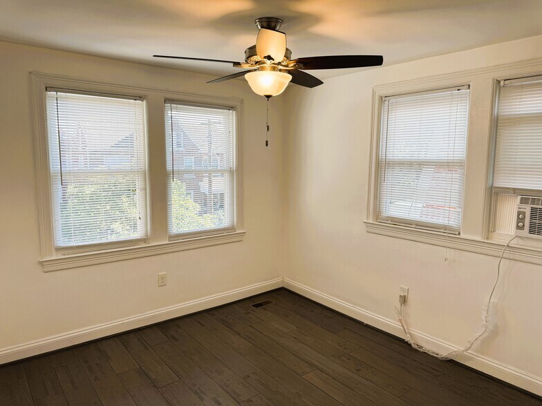 Building Photo - 521 Powhatan Pl NW