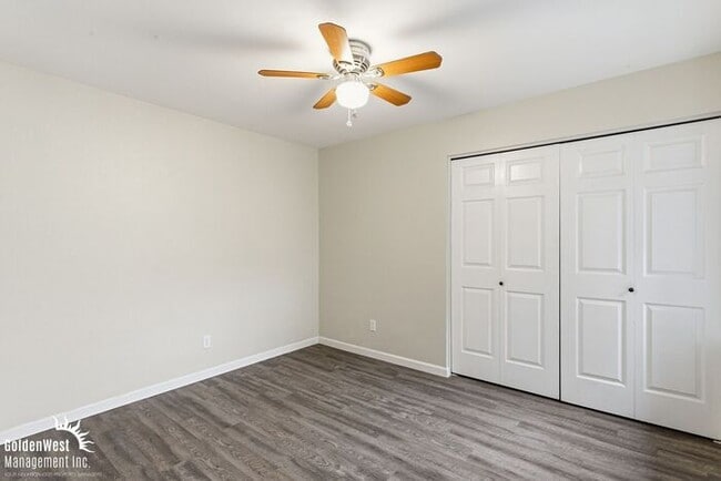 Building Photo - Newly Updated 2Bdm 2Ba Home with Fireplace & Private Patio in Mesa!