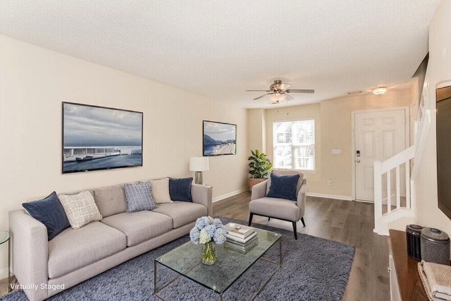 Building Photo - 17113 Greenlawn Hills Ct