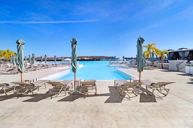 Building Photo - 31894 BLUE PASSING Loop