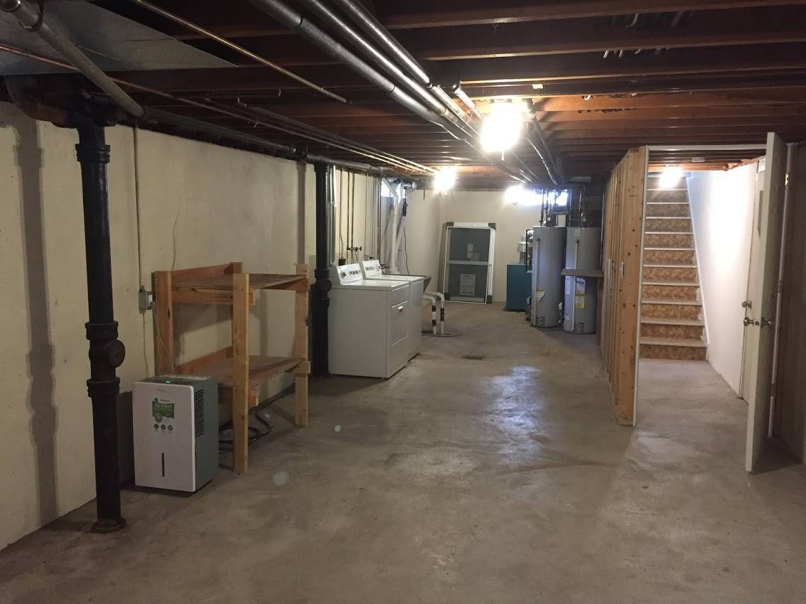 Private Basement Laundry & Storage Area - 1026 W Lorain St
