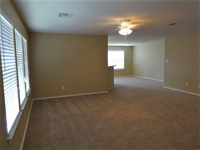 Building Photo - 211 Remington Run