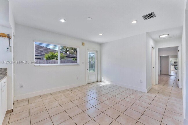 Building Photo - 9203 SW 136th Terrace