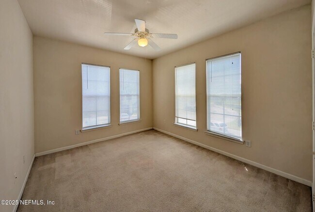 Building Photo - 1300 Riverplace Blvd