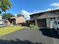 Building Photo - 1741 Bell Dr