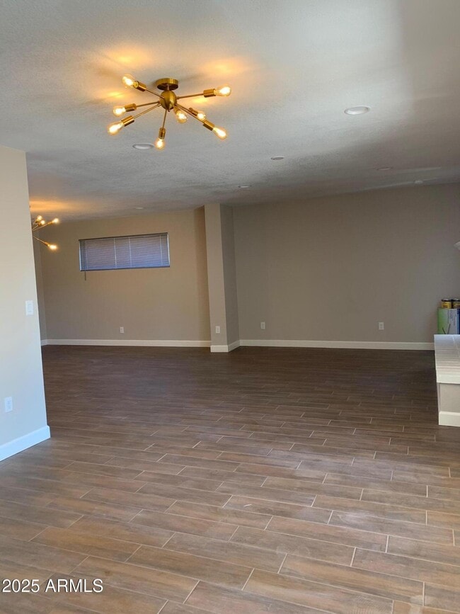 Building Photo - 6943 E Loma Land Dr