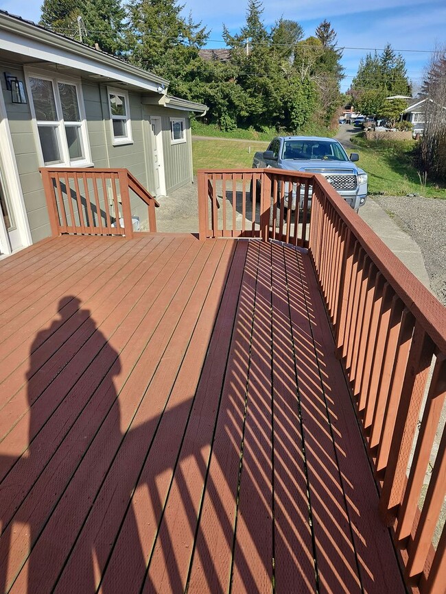 Building Photo - North Bend 3 bed/2 ba with stunning views!