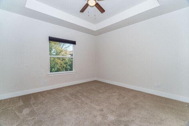 Building Photo - BEAUTIFUL PALLATIUM VILLAS 2-BEDROOM