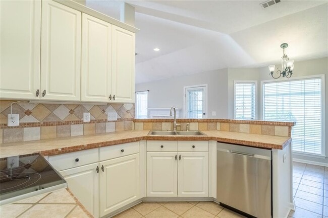 Building Photo - 6607 Rushton Ridge