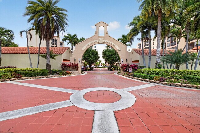 Building Photo - 7129 Promenade Dr