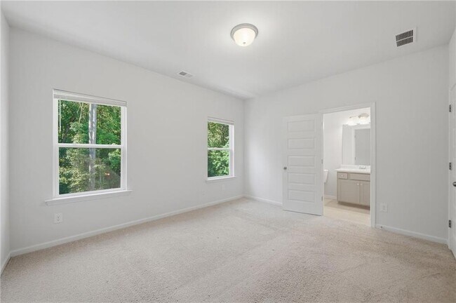 Building Photo - 1670 Eagle Dr