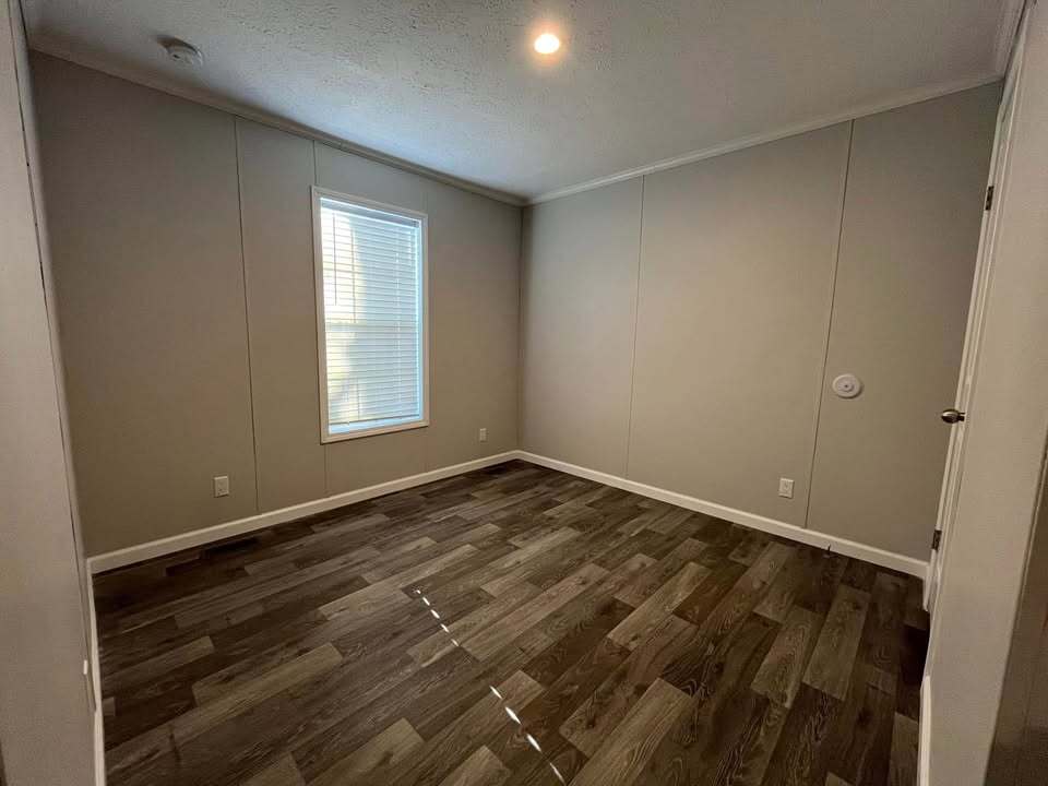 Building Photo - 1915 SW 12th St