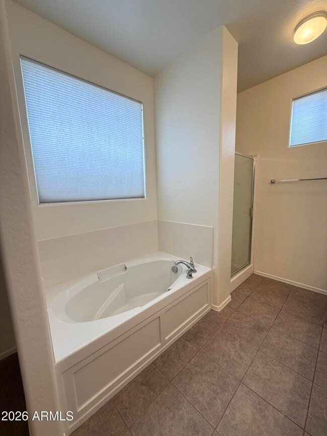 Building Photo - 1650 Manzanita Dr