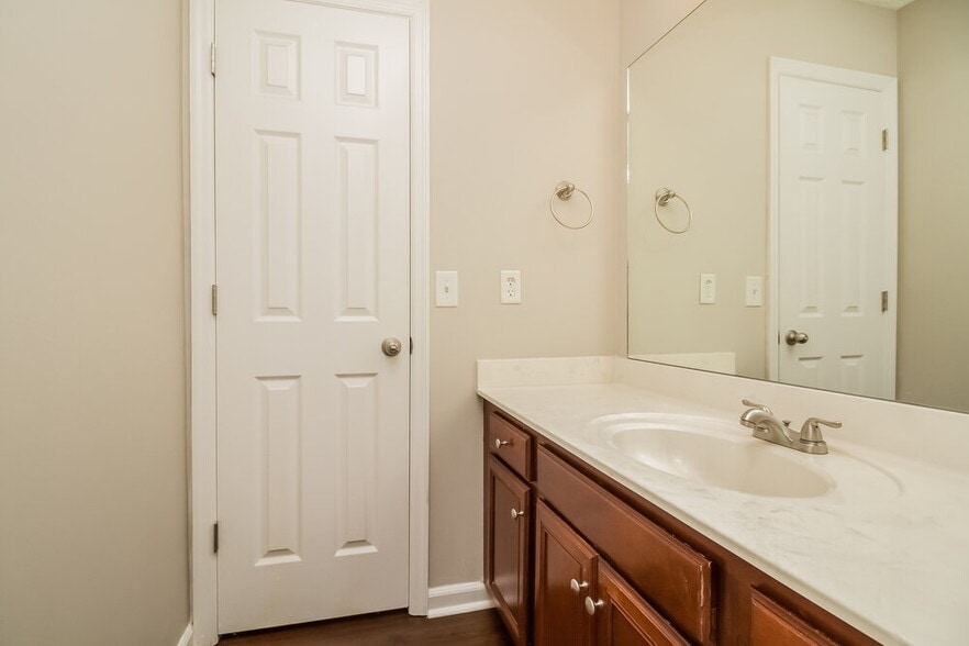 Building Photo - 1413 Micheles Way