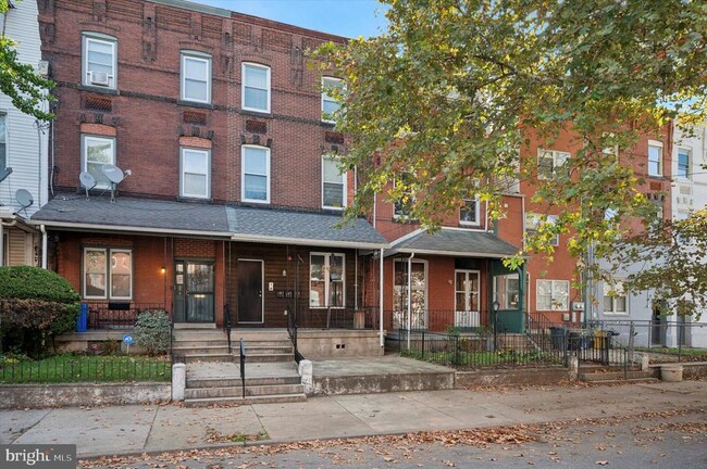 Building Photo - 629 N 32nd St