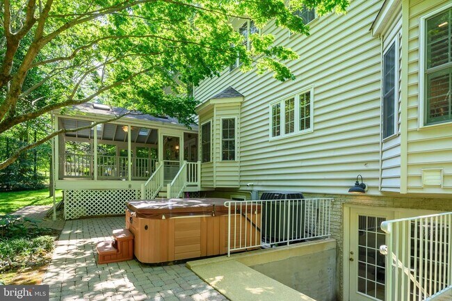 Building Photo - 3689 N Carolina Ave