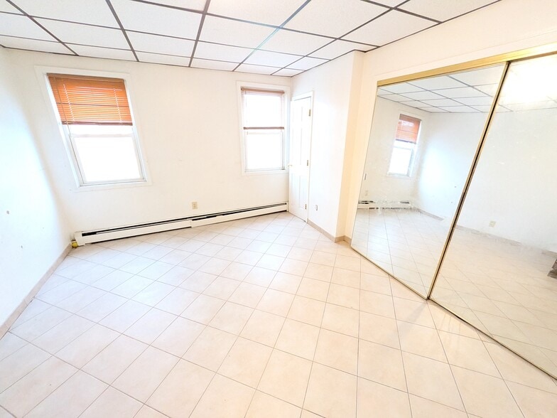 Building Photo - 5814 Newkirk Ave