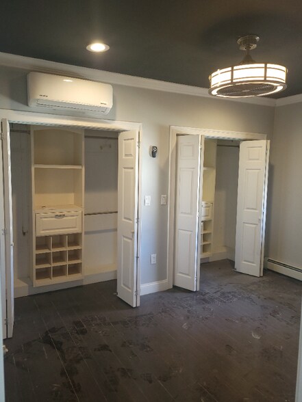 Building Photo - 8 Octavia St