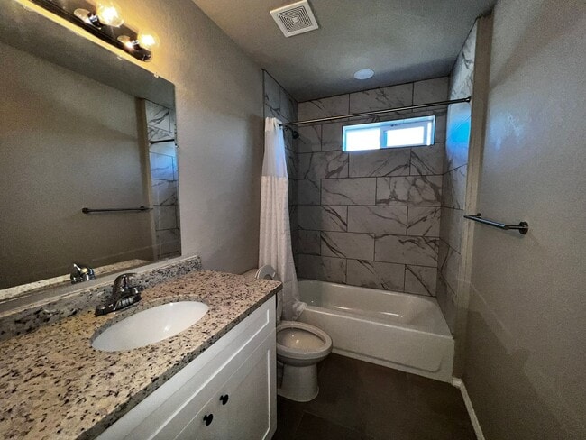 Building Photo - Modern 3BR Townhome w/ Garage, Private Yard & No Carpet – Built 2022