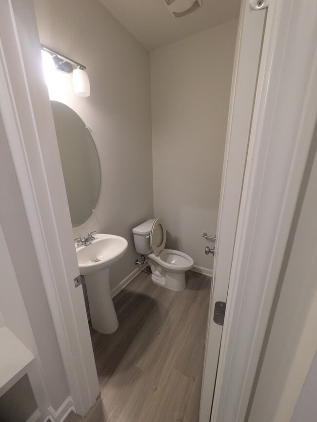 Building Photo - 784 Amarra Dr