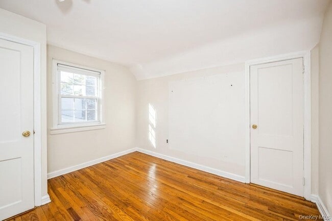 Building Photo - 40 Derby Rd