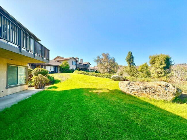 Building Photo - 1652 Pala Lake Dr