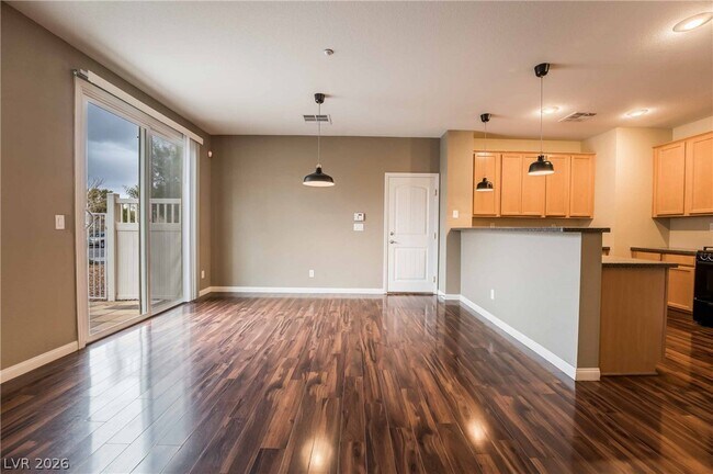 Building Photo - 3220 Color Collage Walk