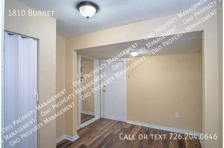 Building Photo - 2BR/1BA  Ideal Home Near Downtown