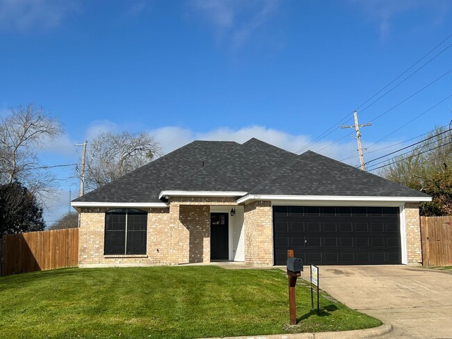 Primary Photo - BRICK HOME MARYS CREEK ESTATES MINUTES TO ...