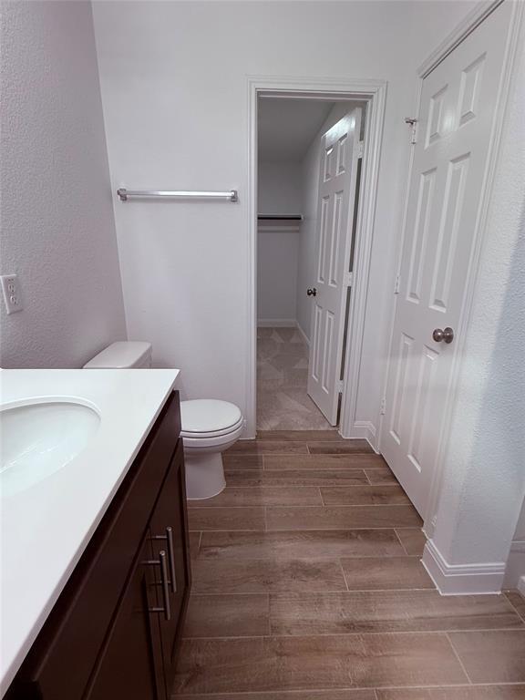 Building Photo - 513 Senca Pk