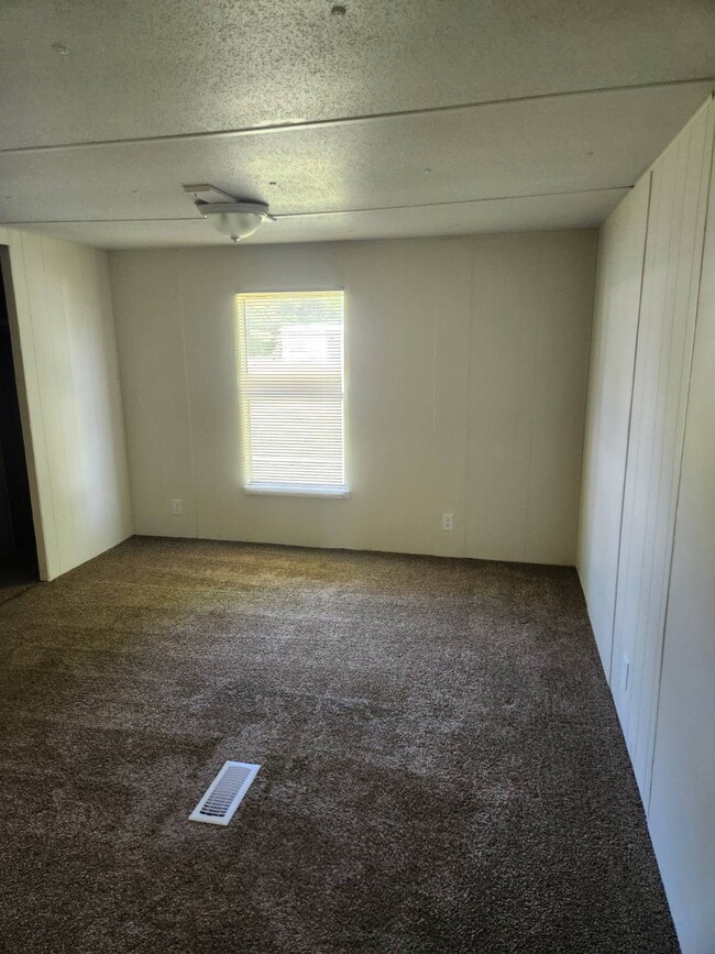 Building Photo - 134 Grace Park Ln