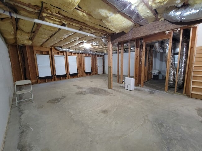 Building Photo - 340 Ridgemill View