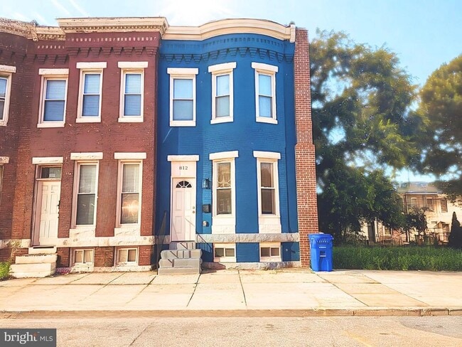 Building Photo - 812 N Payson St