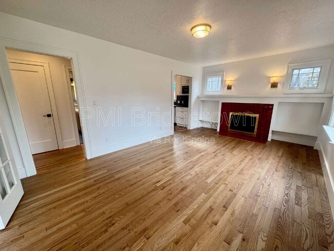 Building Photo - 7300 N Mobile Ave