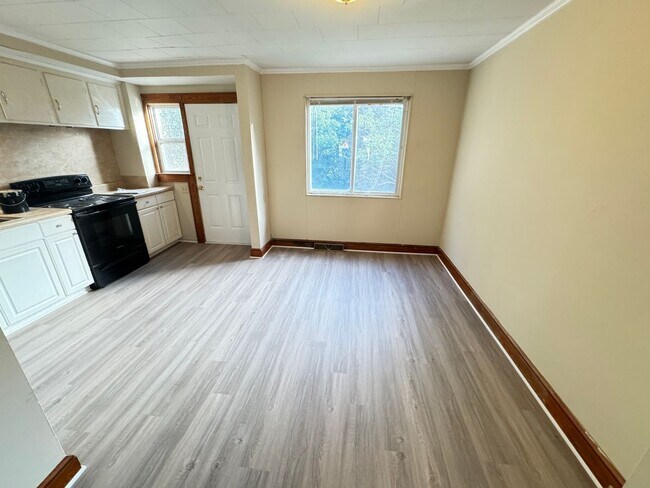 Building Photo - 2Bd/1Ba Townhome in Granite Quarry across from Elementary