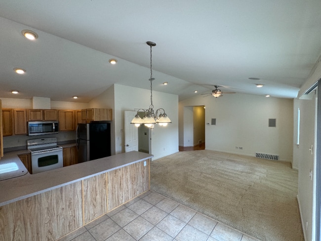 Building Photo - 2212 Pintail Ct
