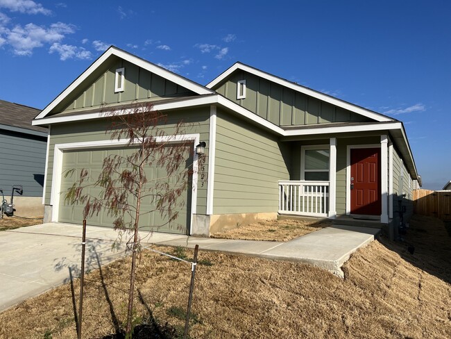 Building Photo - 8523 Grosbeak Cv